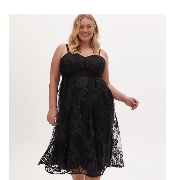 torrid Dresses & Skirts - TORRID black embroidered mesh/sequin midi dress!